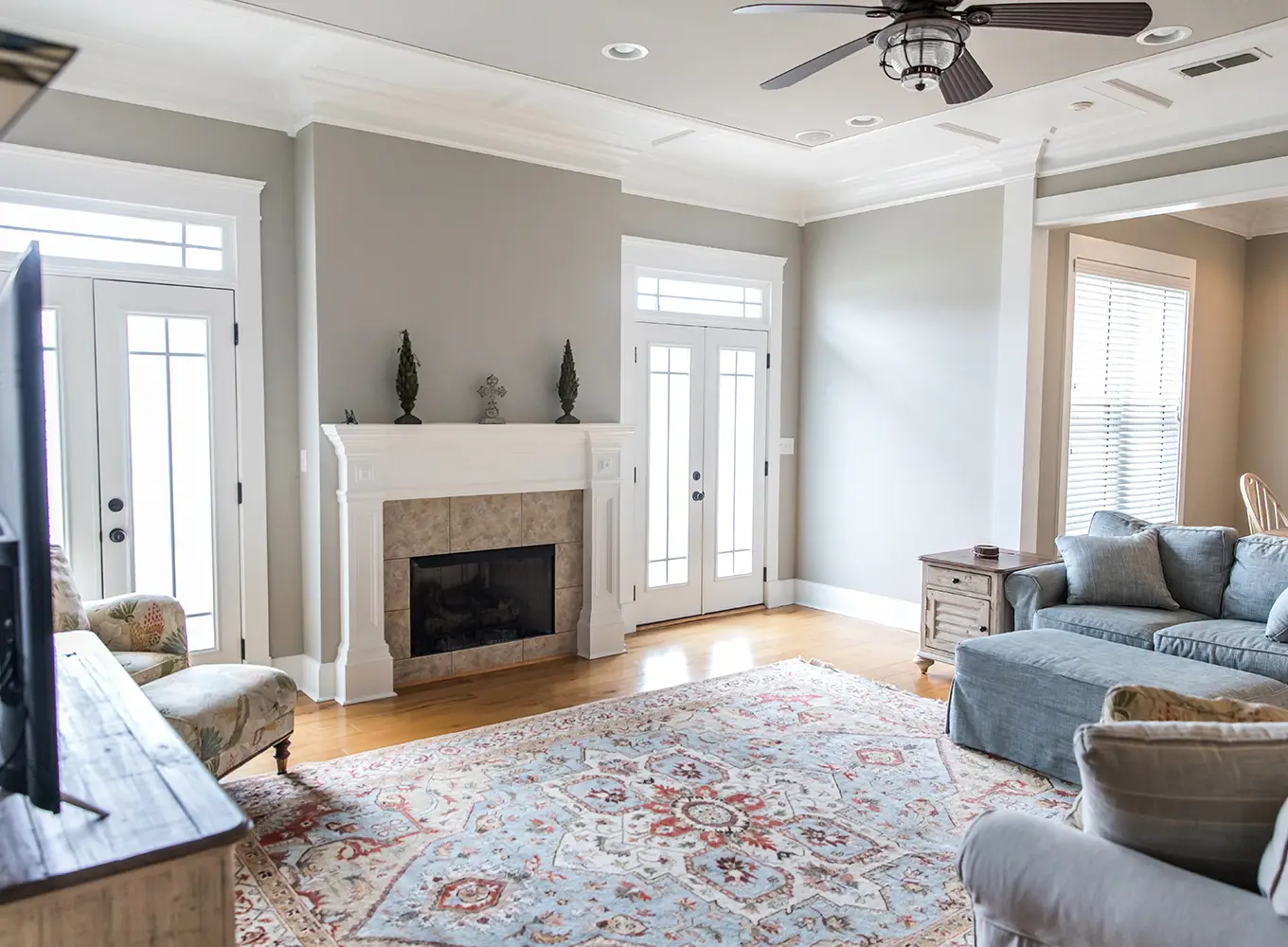 Clean Sweep LLC clean living room of Belleville, illinois home